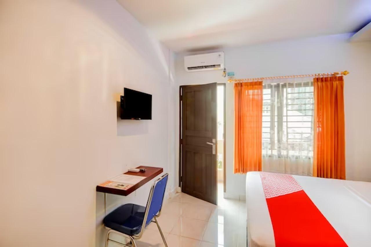 Teratai Guesthouse At Rs Adam Malik Medan Mitra Reddoorz Kültér fotó