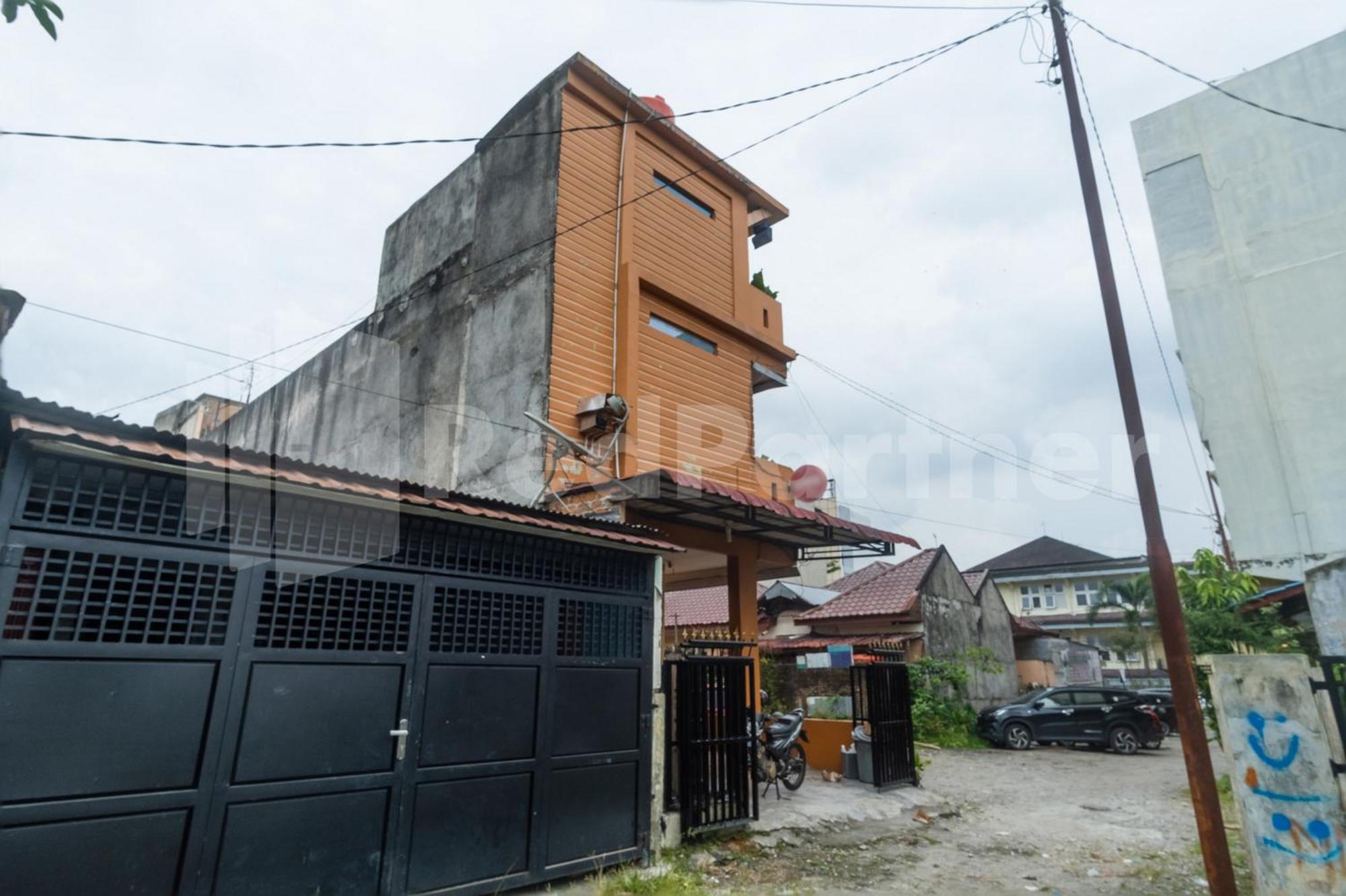 Teratai Guesthouse At Rs Adam Malik Medan Mitra Reddoorz Kültér fotó